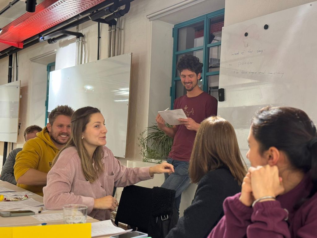 Niklas erklärt etwas